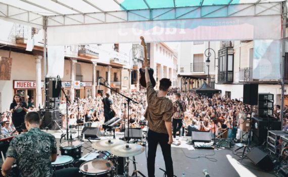 veintinuo_directo_calle