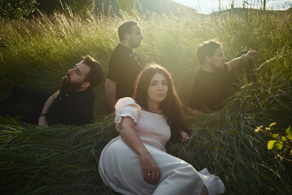 Andrea_Santiago_Santi_Barros_foto_banda