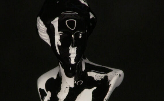 Subversia_Between_us_caratula