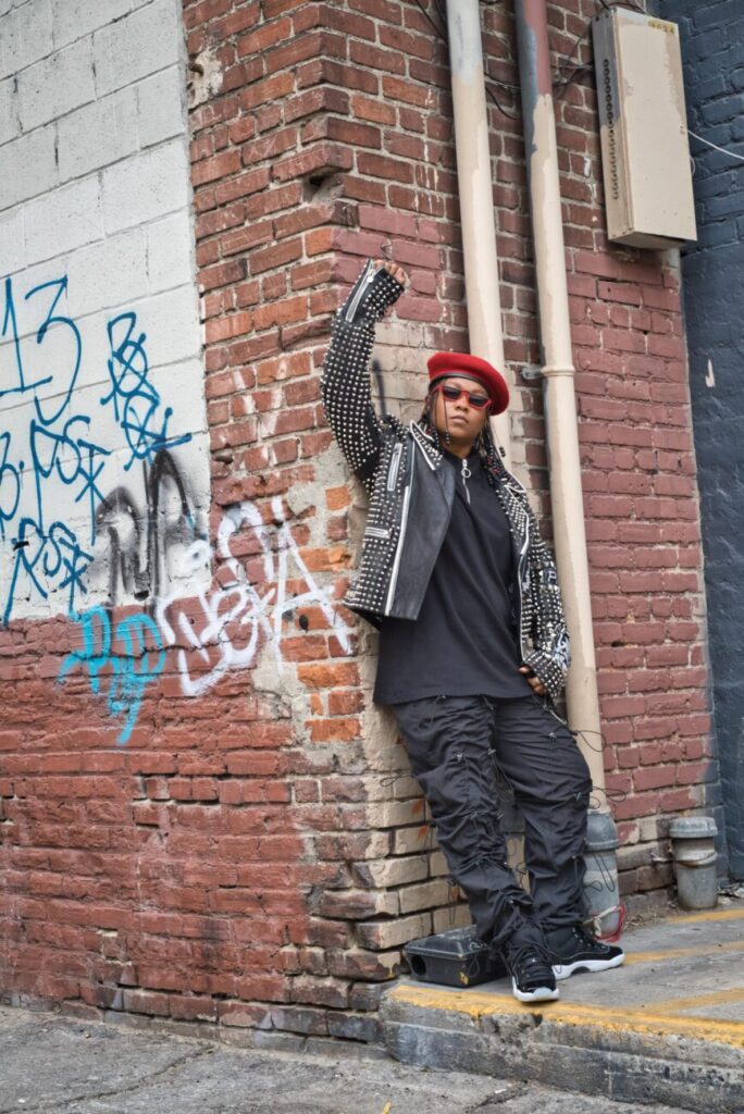 nakkia_gold_justice_wiz_khalifa