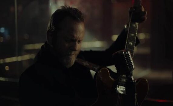 kiefer_sutherland_two_stepping _in_time