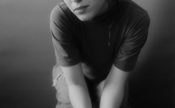 oska mona lisa a girls best friend